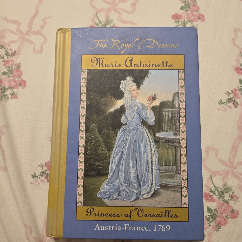 Scholastic The Royal Diaries: Marie Antoinette - Blue and Yellow